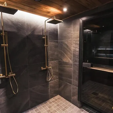 Le-villa Black Chalet